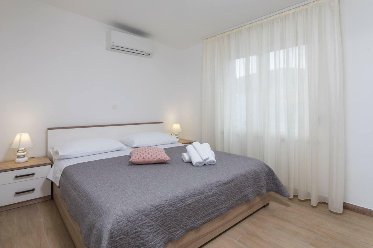 Apartments Apollo Trogir Luaran gambar